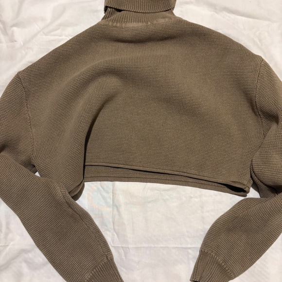 Zara Ultra-Cropped Knit Turtleneck Sweater - Taupe - Picture 6 of 9